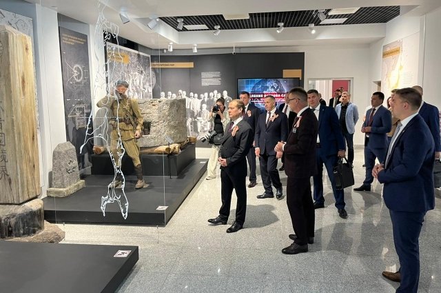 Экспозиции комплекса «Победа» посетил Дмитрий Медведев.