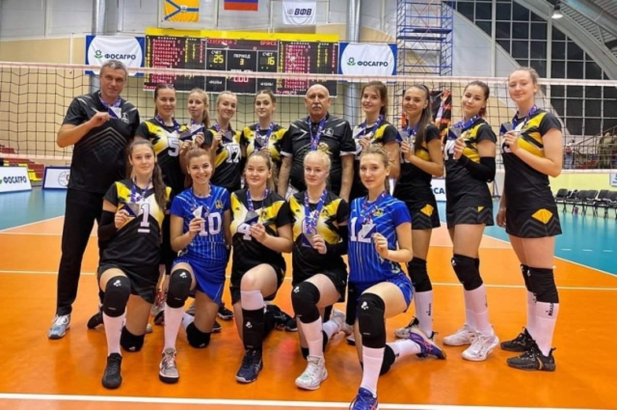 Волейболистки «Брянска» взяли серебро на Кубке России в высшей лиге Б