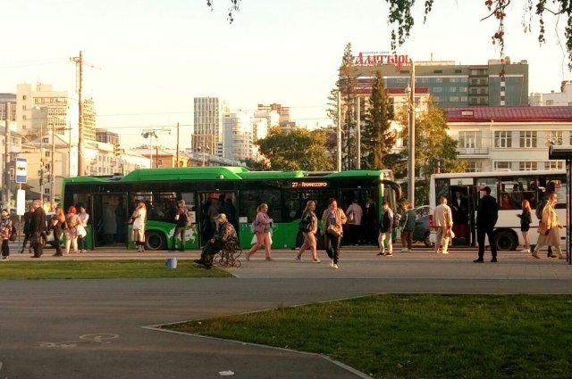 117 автобусов большого класса уже приобретено для Екатеринбурга по нацпроекту «Безопасные качественные дороги».