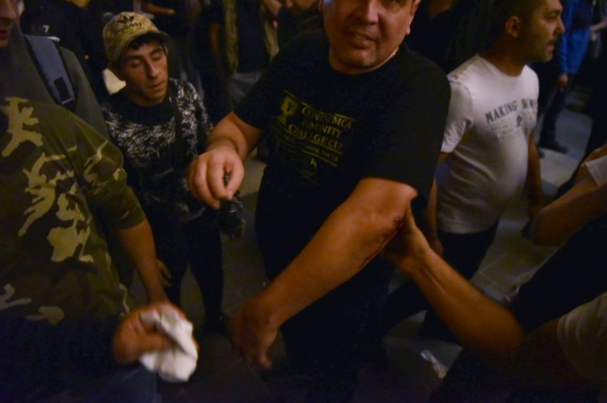 После столкновений на акции в Ереване госпитализированы несколько человек
