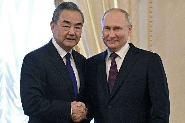Встреча Владимира Путина и Ван И