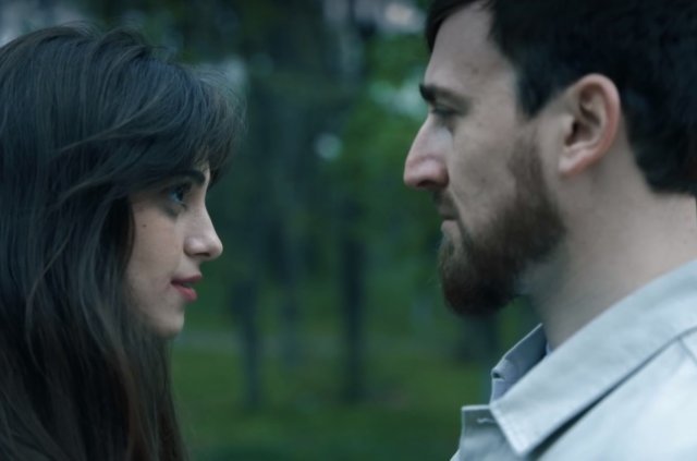 В клипе "Коронована мадам" снималась уроженка Северной Осетии.