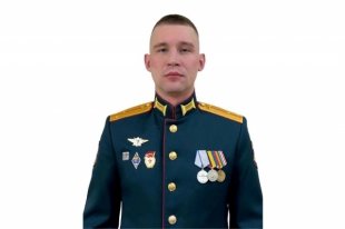Боец из Бугуруслана Евгений Рукавишников награжден медалью Суворова.