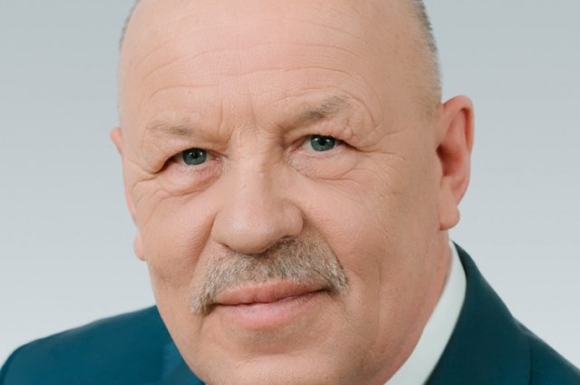 С 2002 года Алексанжр Житников руководил компанией «Стройтехсервис». 