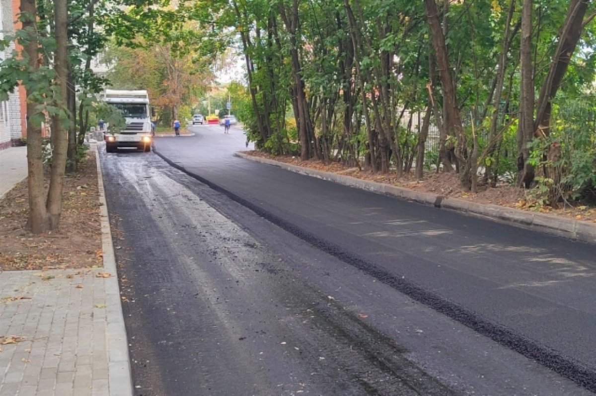 В Брянске завершается ремонт дороги по улице Грибоедова