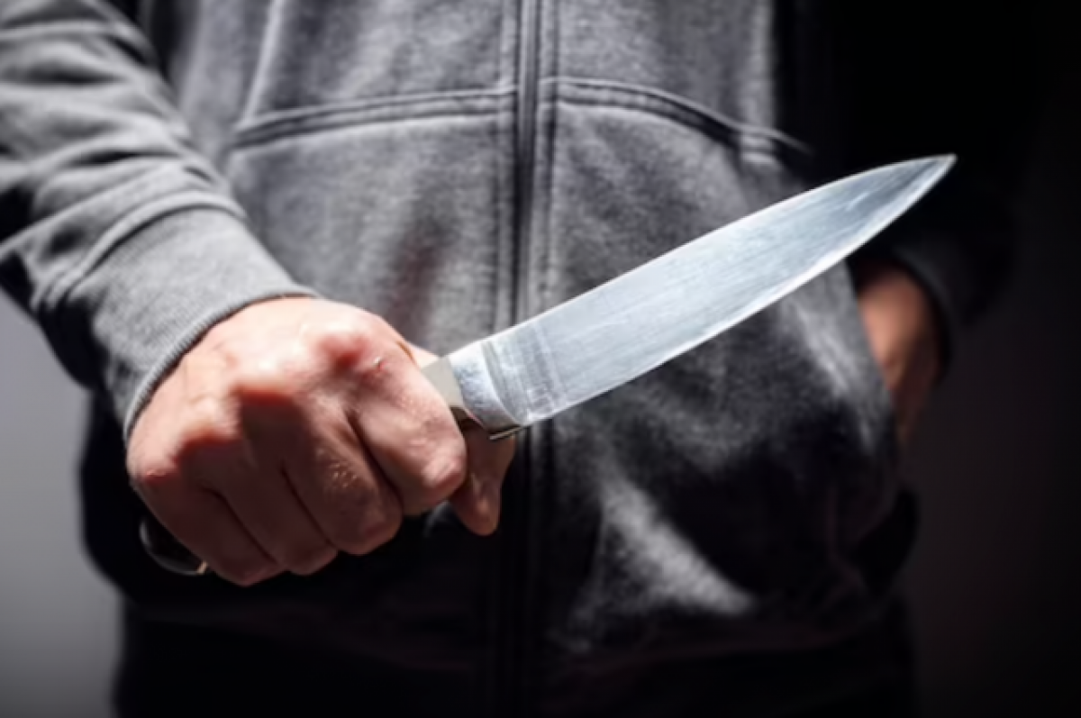 В Таганроге на девять лет осудили мужчину за убийство знакомого ножом