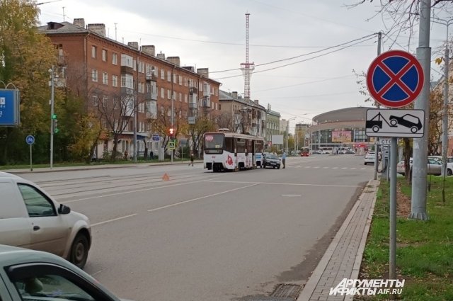 Авария произошла на перекрёстке улиц Лебедева и Крупской.