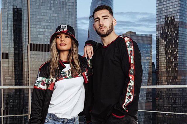 Яна Ромашкина и Наир Тикнизян.