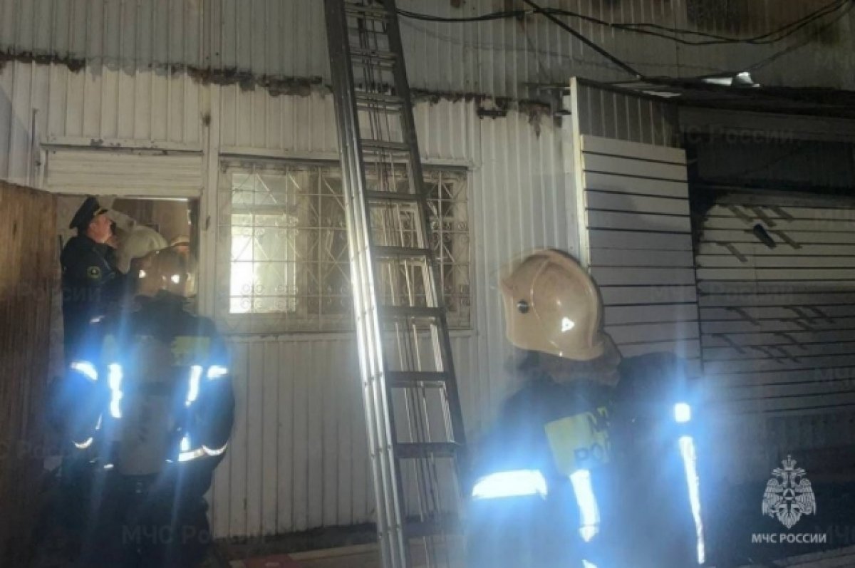 Сотрудники МЧС оперативно потушили пожар в Володарском районе Брянска