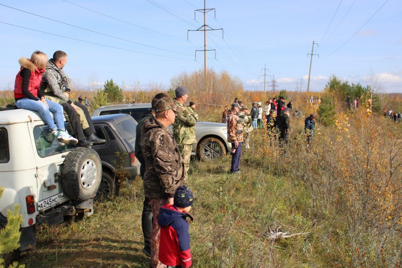 Посмотреть на баталии приехали целыми семьями.