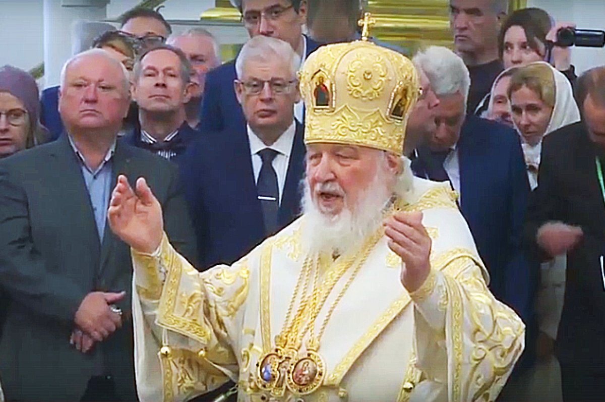 Патриарх Кирилл призвал верующих взять ответственность за страну