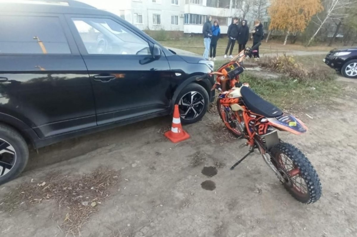 В Омске машина сбила питбайк с двумя подростками | АиФ Омск