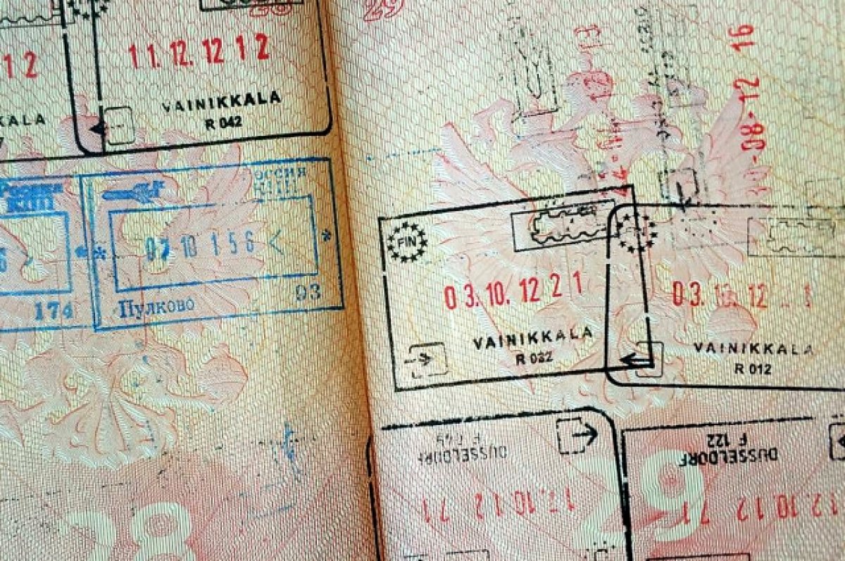 Dutch News: Евросоюз откажется от визовых штампов в паспорте