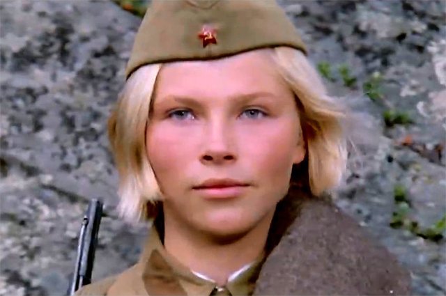 Елена Драпеко в фильме «...А зори здесь тихие», 1972 г.