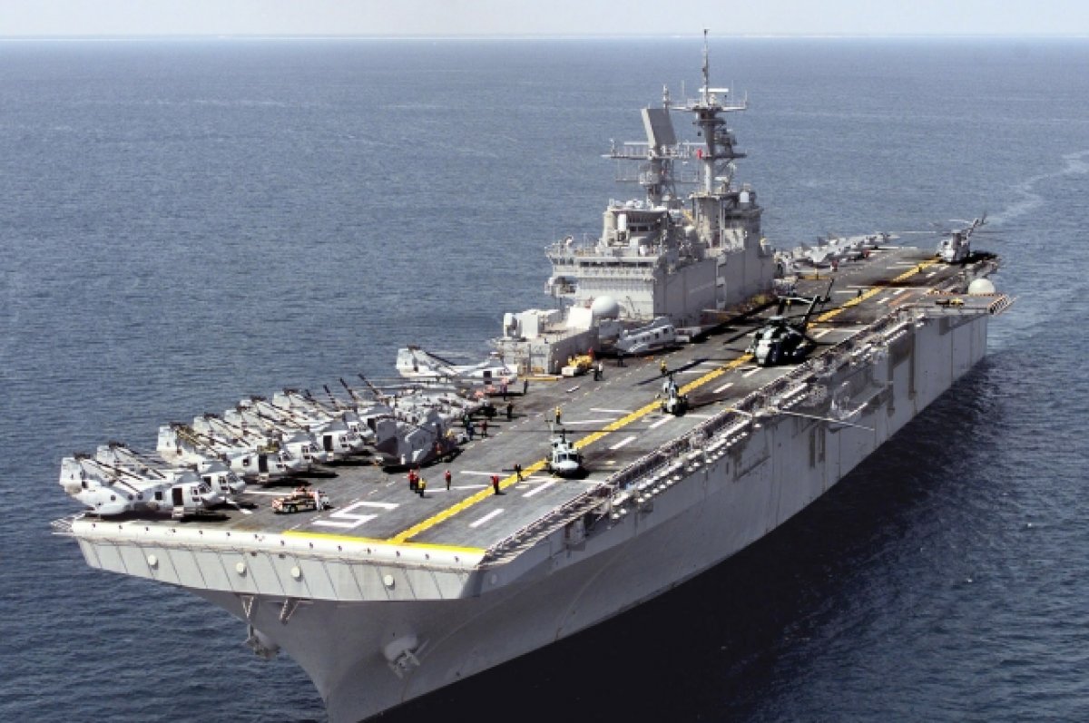 Десантный корабль ВМС США направился в восточную часть Средиземного моря