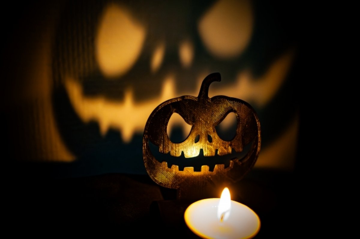 «Хеллоуин – это дорога в ад»: казанский священник просит не отмечать бесовской праздник