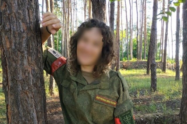 Девушка прошла обучение у специалистов с боевым опытом и в июле этого года заключила контракт с Министерством обороны.