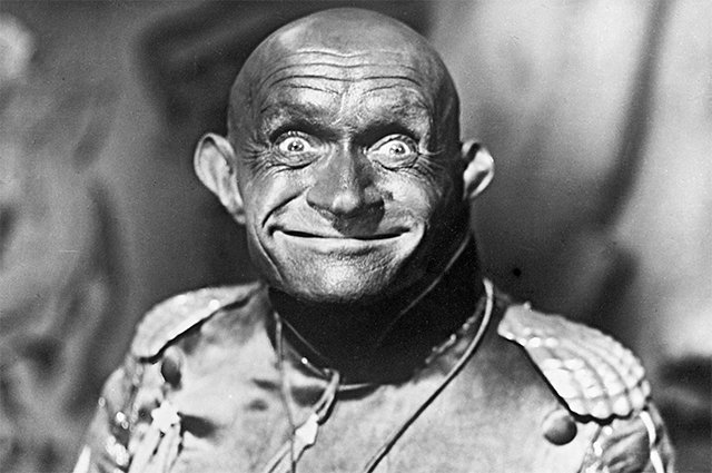 Георгий Милляр в роли Квака в фильме-сказке «Марья-искусница». 1959 год.