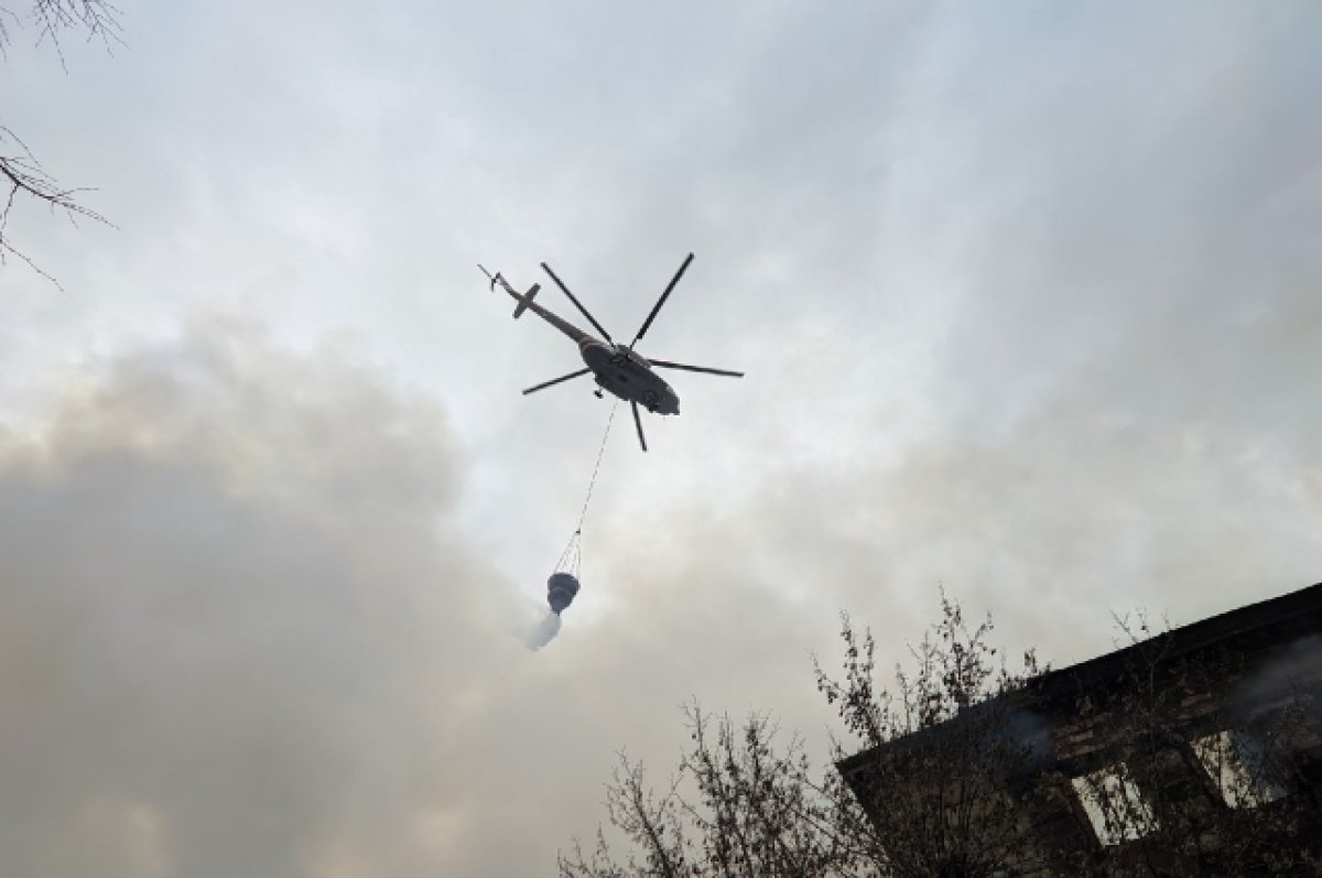 Вертолет разбился в магаданской области. Вертолет ми 8 112. Вертолет МЧС В небе. Вертолет в Магаданской области разбился. Вертолет Газпромавиа ми 8т.