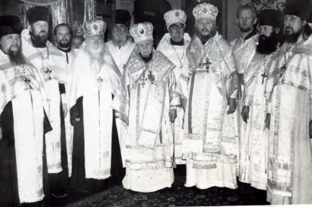 Архиепископ Вениамин (Новицкий) с духовенством Чебоксарской епархии.