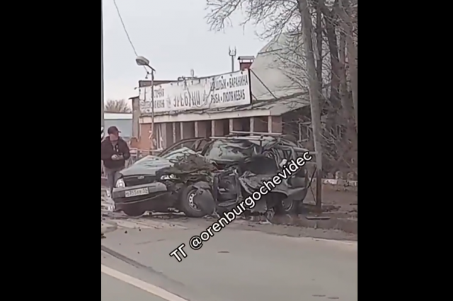 В Оренбурге «ВАЗ» попал в аварию и не подлежит восстановлению
