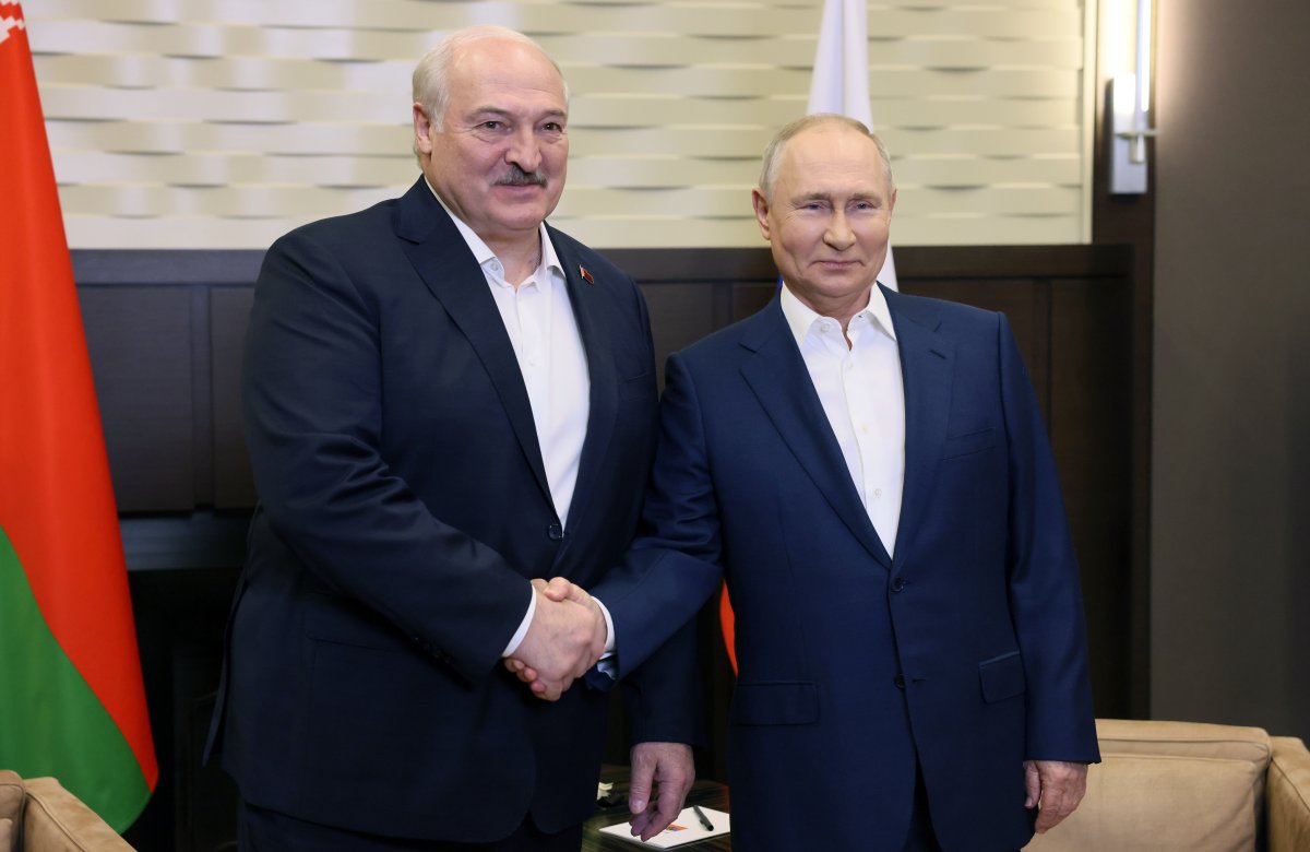 Путин приедет в Минск на саммит ОДКБ по приглашению Лукашенко
