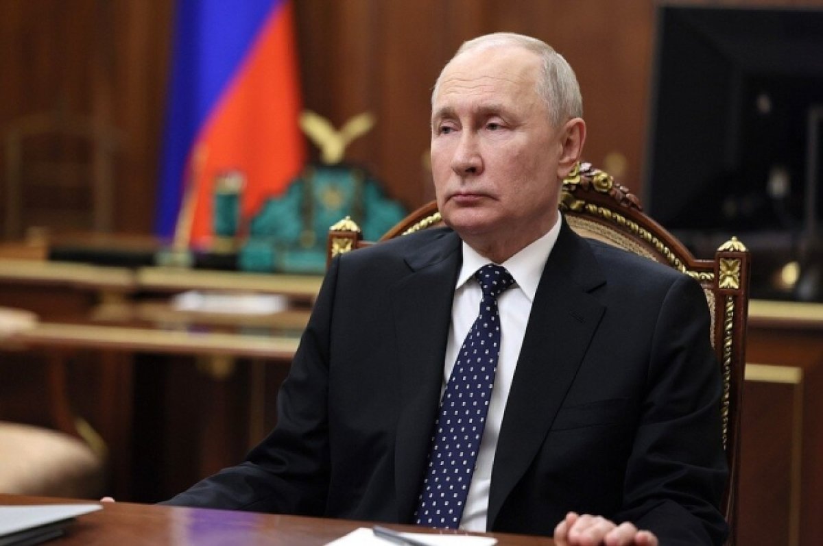 Путин: Россия не собирается закрывать окно в Европу