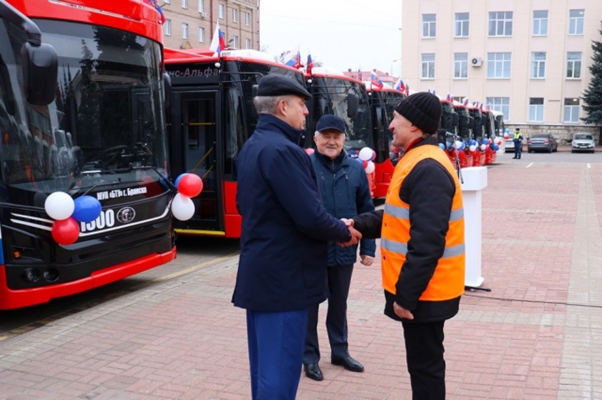 Троллейбусный парк Брянска пополнился 20 новыми машинами