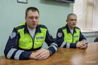 Лейтенанты Павел Никитин и Александр Семенов.