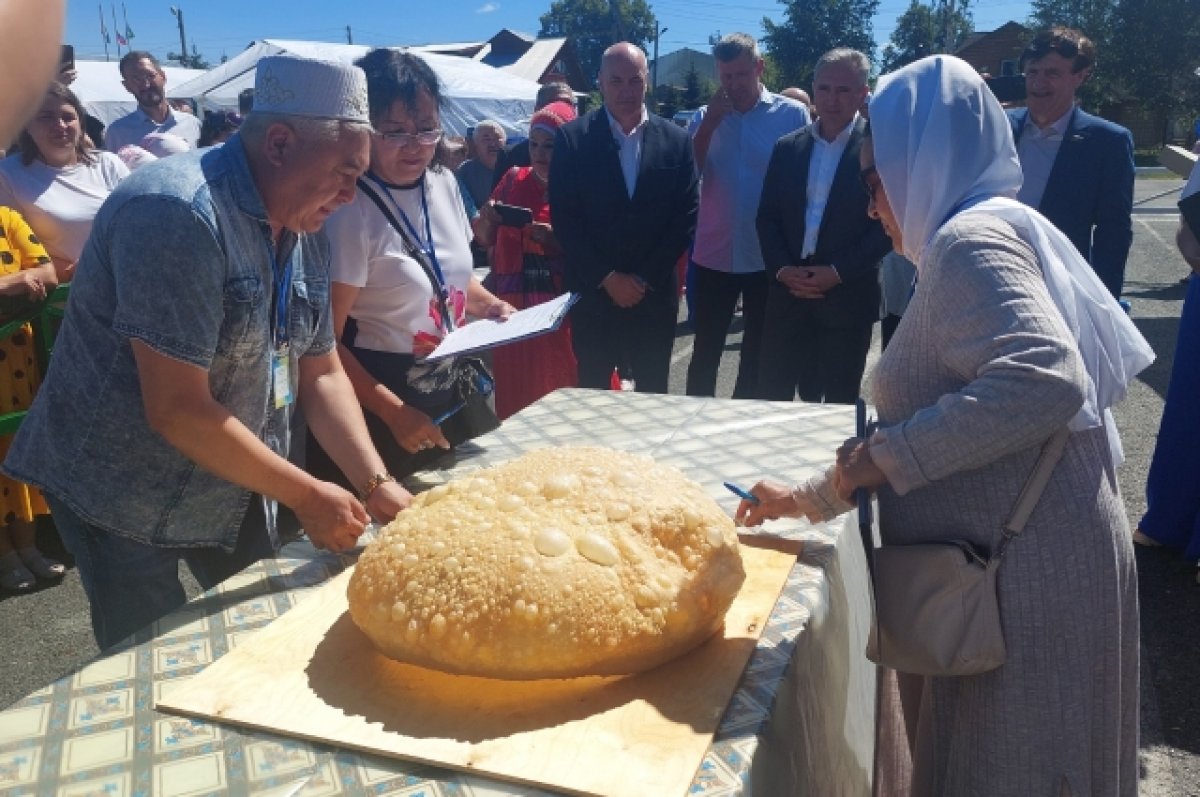 Татарский баурсак включили в тюменский реестр этнокультурного достояния |  АиФ Тюмень