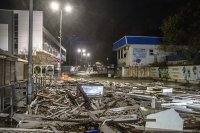 Разрушения на улицах прибрежного поселка Широкая Балка под Новороссийском.