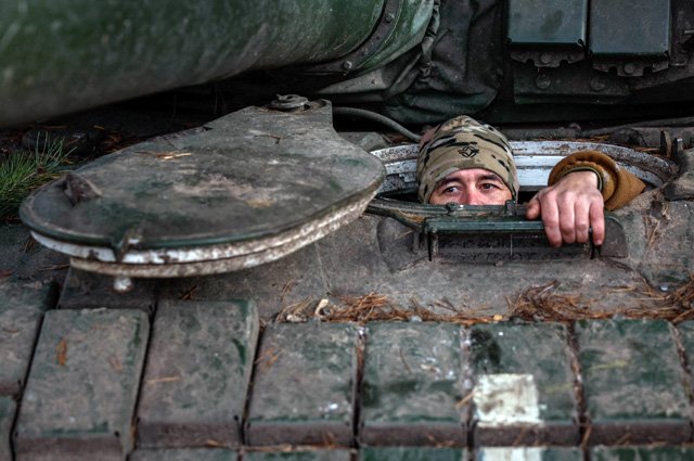 Военнослужащий танковой бригады Вооруженных Сил Украины.