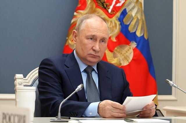 Владимир Путин открыл областную больницу в Оренбурге