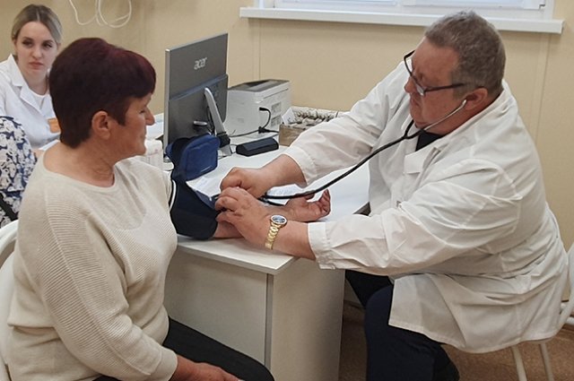 Земский врач Александр Саутенко перевёлся из Волжского, чтобы работать в х. Лебяжья Поляна.