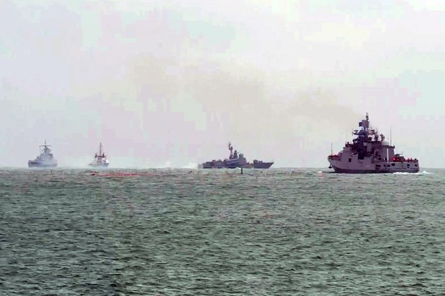 Корабли ЧФ РФ во время учений в Черном море.