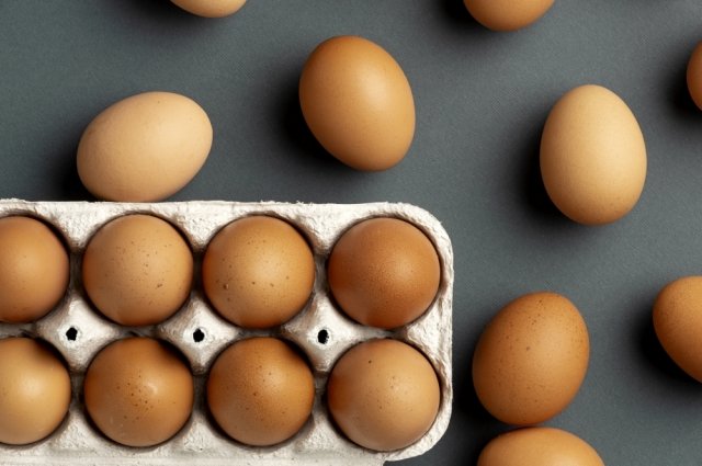 Оренбургские птицефабрики назвали скачок цен на яйца «нормальным явлением»