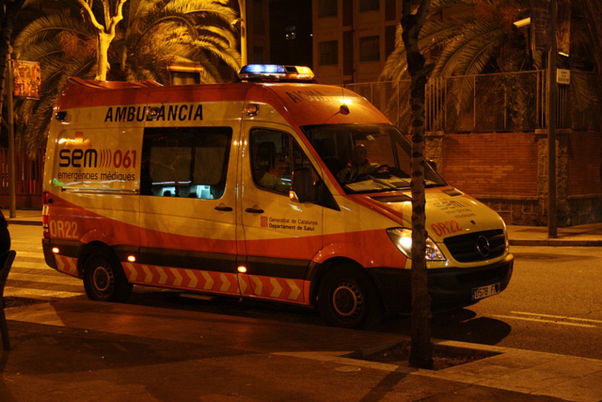 Вертолет упал на кольцевую дорогу в Мадриде