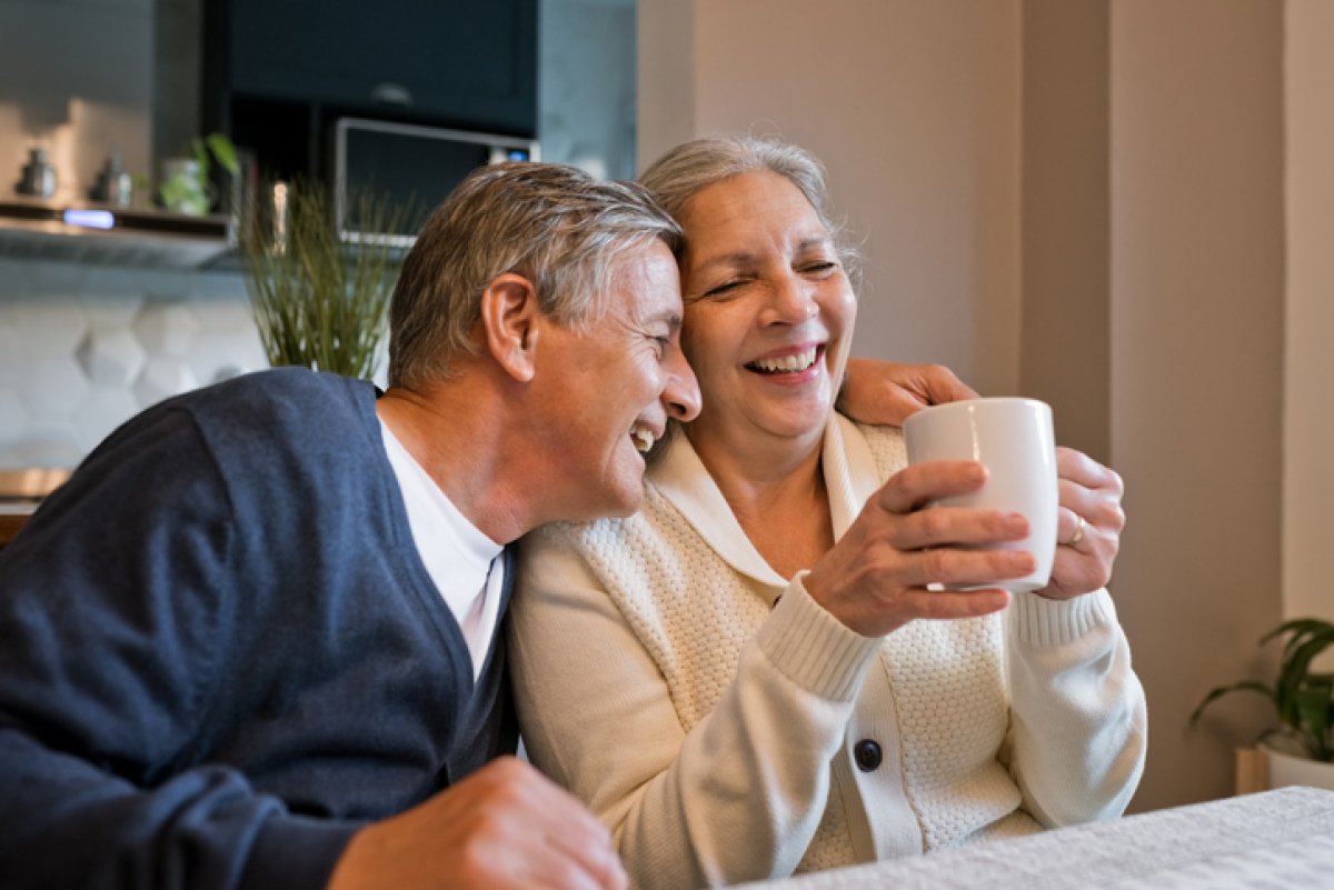 Долголетие мужчины. Ученые обнаружили секрет долголетия для мужчин и женщин. Happy old couple.