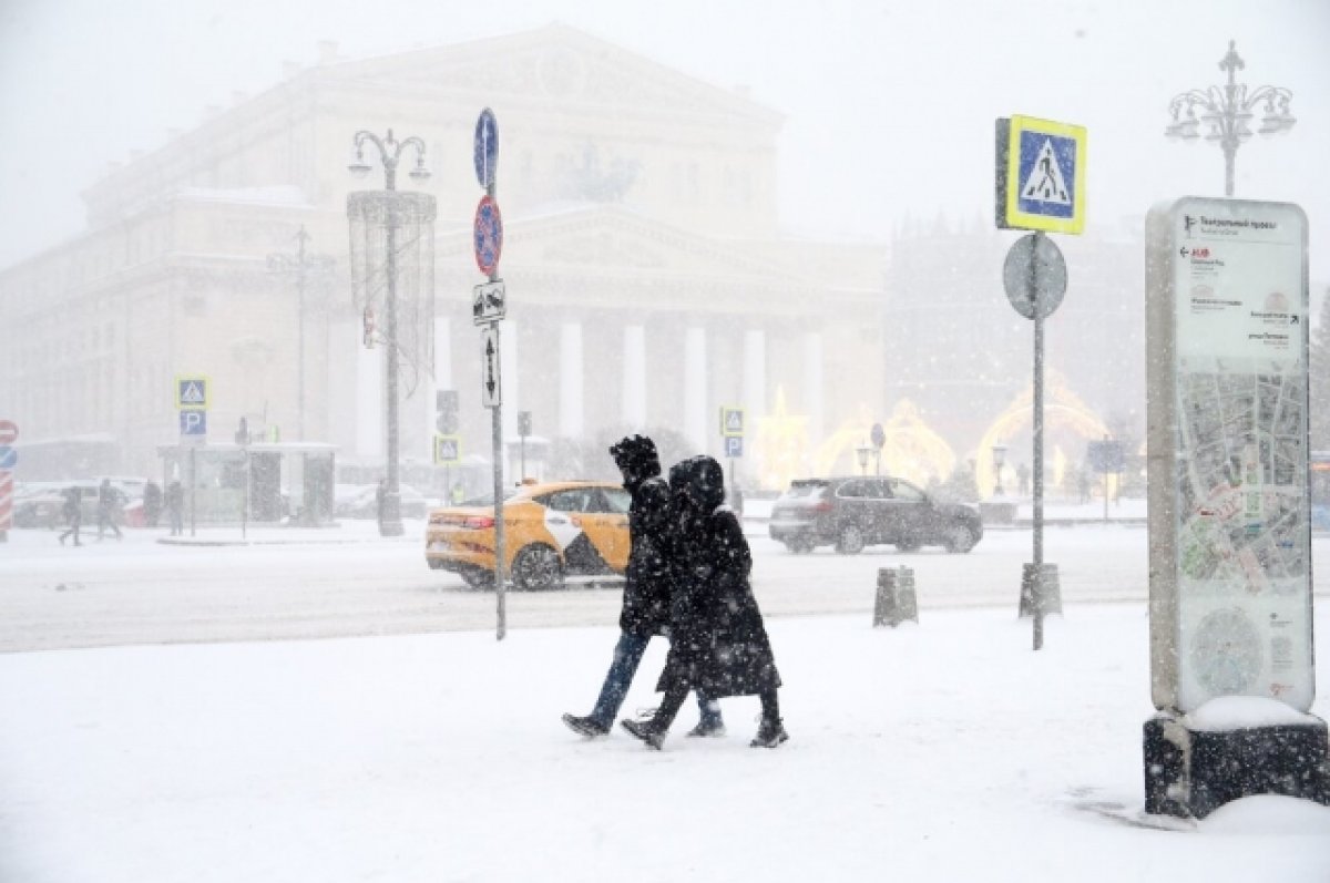 «Оливер» бьет все рекорды. Снегопад в Москве закончится сильными морозами