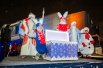 Дед мороз вместе со снегурочкой и своими сказочными помощниками выступили перед детьми и поздравили с наступающим Новым годом.