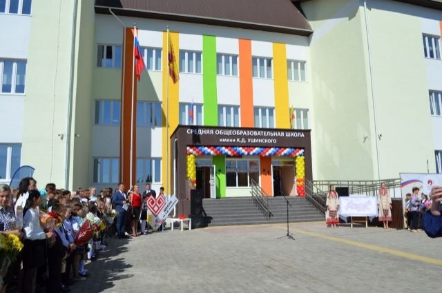 Торжественное открытие новой школы в Мариинском Посаде 1 сентября 2023 года.