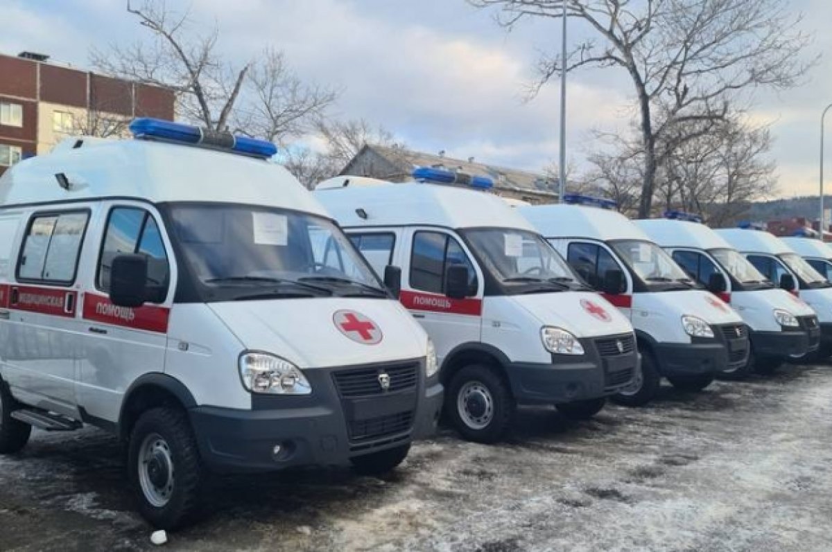 Новые машины скорой помощи получили восемь районных больниц Сахалина | АиФ  Сахалин