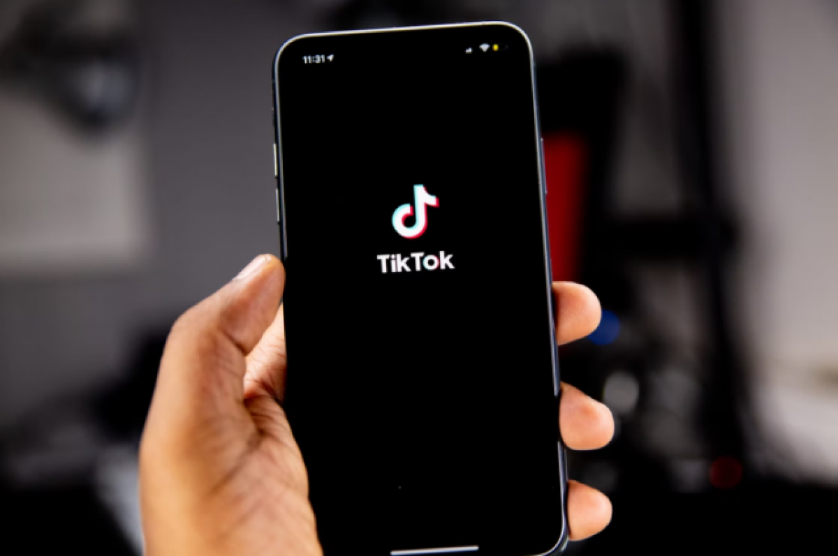 TikTok оштрафовали на 800 тысяч рублей за неудаление роликов о зацеперах