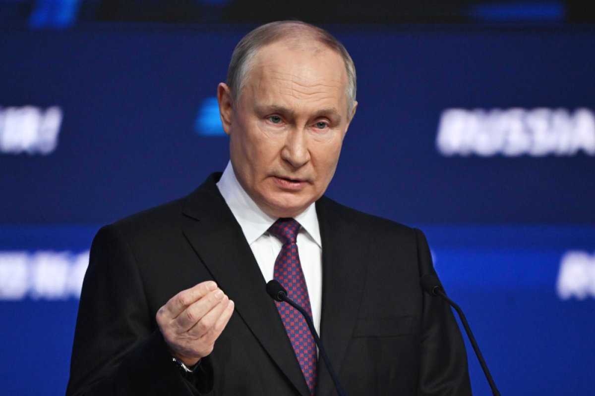 Путин попросил принца Омана не нахваливать главу ВТБ слишком сильно