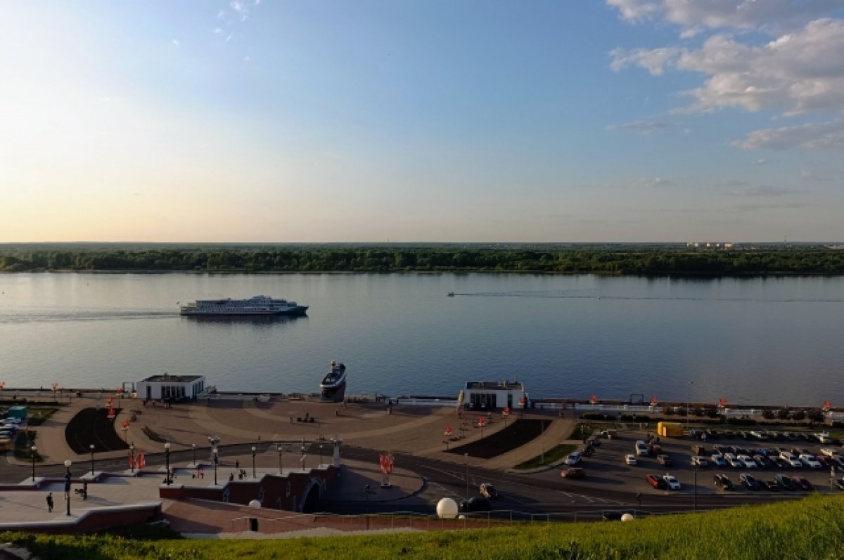 Автозаводский порт нижний новгород. Порт Нижний Новгород. Нижегородский грузовой Речной порт. Речной порт Нижний Новгород. Нижегородский порт фото.