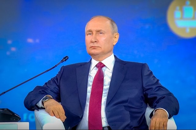 Владимир Путин заявил о планах выдвигаться на новый срок.