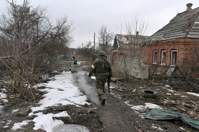 Прошли бульдозером. Российские штурмовые отряды выбили ВСУ из Марьинки 1ad82558952df8159ace507fe1feb330