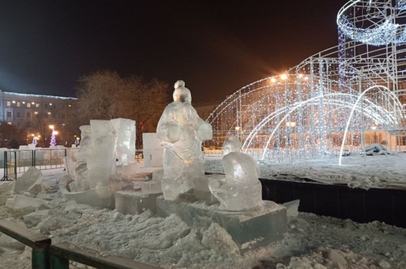 Предполагаем, это Чингисхан. Скульптура почти готова.