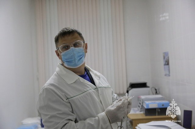 На всероссийском конкурсе «Лучший врач МЧС России» Александр Лунин занял второе место.