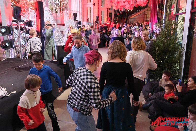 В Перми открылся семейный фестиваль «Новогодняя фабрика чудес».